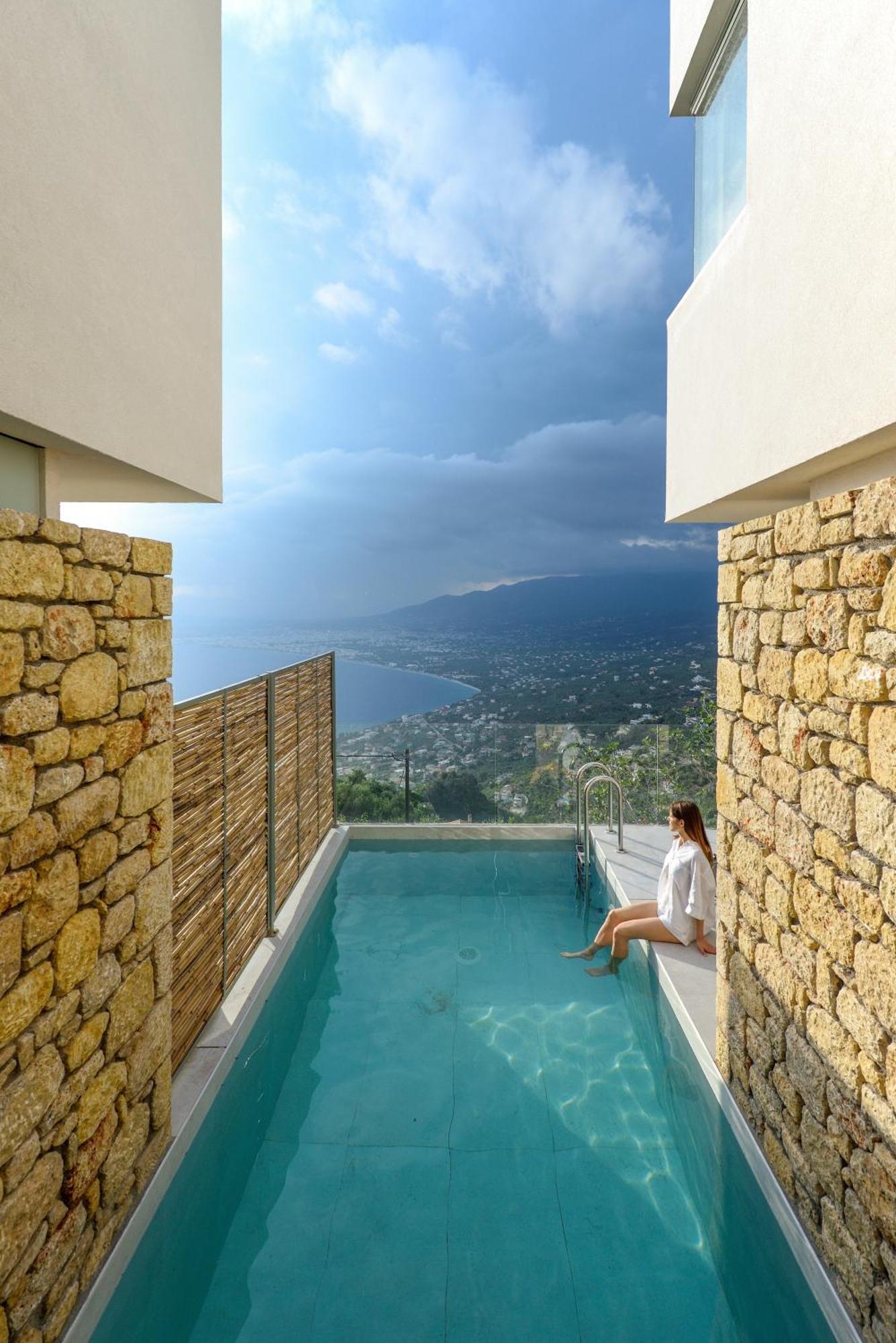 Villa Lithos Retreat 1 Kalamata Exterior foto